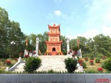 Đền thờ, Tháp mộ Tiến sĩ Nguyễn Thị Duệ( Phường Văn An, TP. Chí Linh).