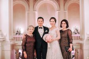 Shark Hưng và Thu Trang hạnh phúc trong ngày cưới được tổ chức vào tháng 3/2018.