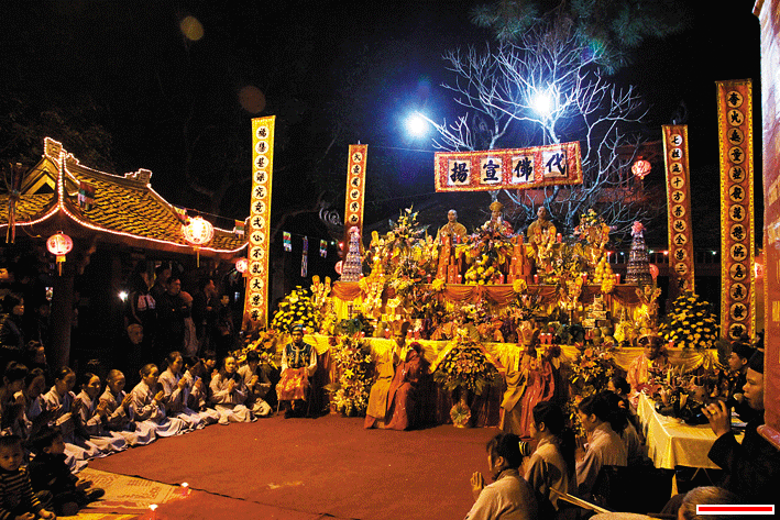 Lễ cúng Đàn Mông Sơn thí thực tại khu di tích Côn Sơn. (Ảnh: TB)
