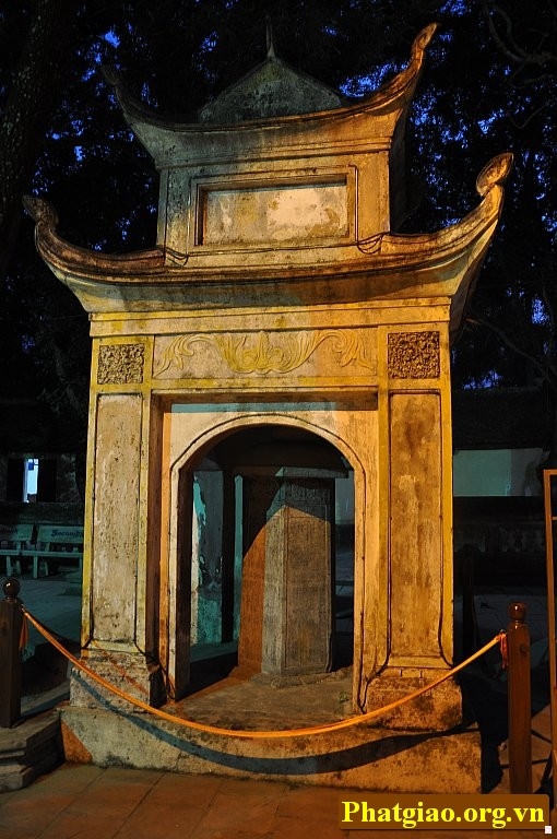 Bia “Côn Sơn Tư Phúc tự bi”, chùa Côn Sơn, Chí Linh, Hải Dương.