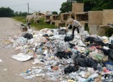 Rác thải đổ bừa bãi trong khu đô thị mới thuộc địa bàn phường Cộng Hòa