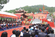 Lễ khai bút đầu xuân tại đền thờ Nhà giáo Chu Văn An - Chí Linh. Ảnh: PT