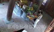 Các đối tượng trộm tiền công đức ở di tích Côn Sơn bị camera an ninh ghi lại