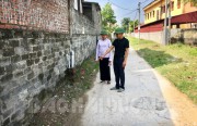 27 gia đình trên trục đường chính của khu Tế Sơn đã hăng hái hiến 1.000 m2 để mở rộng đường