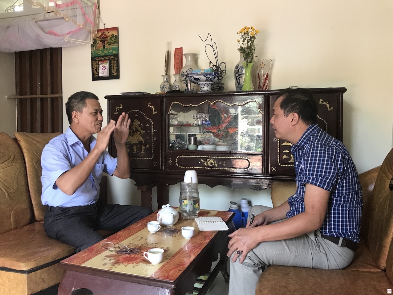 Trưởng khu dân cư Chi Ngãi 2, ông Nguyễn Văn Hào phản ánh tình trạng ô nhiễm lò sản xuất than hoa