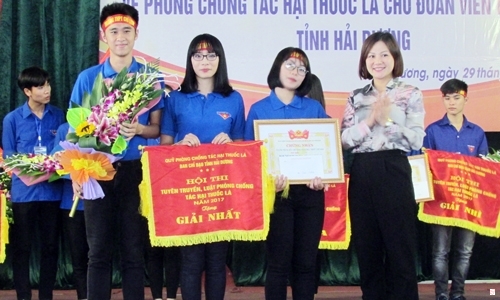 Đội thi Trường THPT Chí Linh xuất sắc giành giải nhất