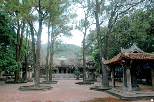 Côn Sơn là di tích văn hoá và là nơi có điều kiện tự nhiên thu hút nhiều du khách thập phương về tham quan tại Hải Dương.