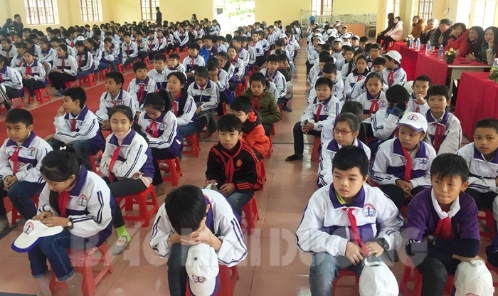 Đông đảo học sinh dự lễ phát động Cuộc thi Sáng tạo thanh thiếu niên, nhi đồng cấp tỉnh lần thứ XIII (2018-2019) tại thị xã Chí Linh