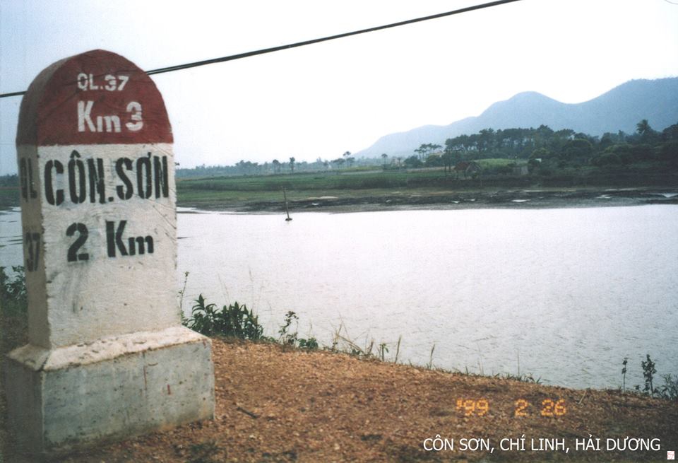 Một số hình ảnh chùa Côn Sơn năm 1999